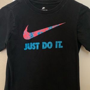 Nike t-shirt